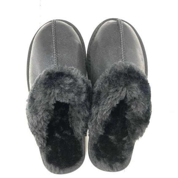 Womens Size 8 Shoe Slippers House Shoes Black Faux Fur Fuzzy Slip On - Picture 3 of 5